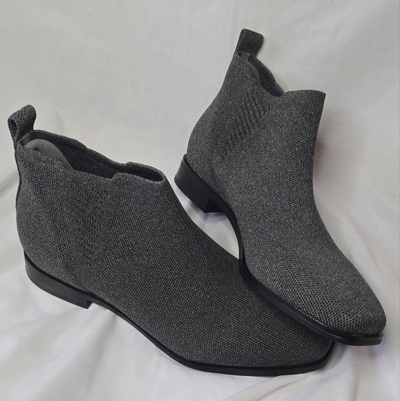 Vivaia Shoes - NWOT Vivaia Ryan Slip On Gray Square Toe Ankle Chelsea Boot Size 39/8-8 5